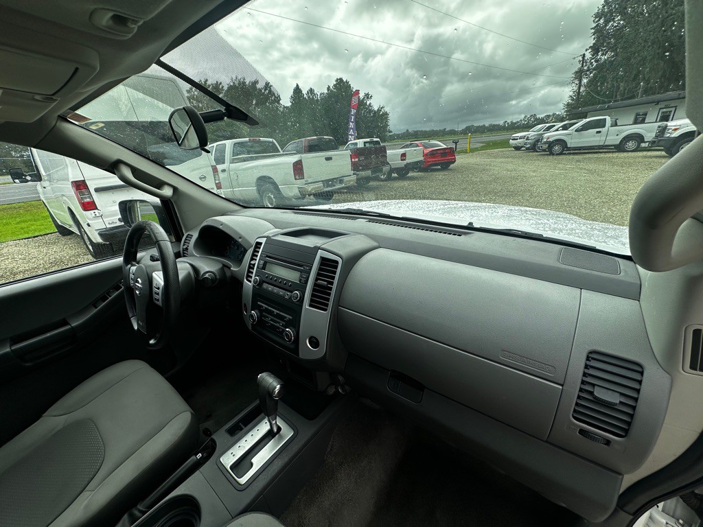 2014 Nissan Xterra Image 38