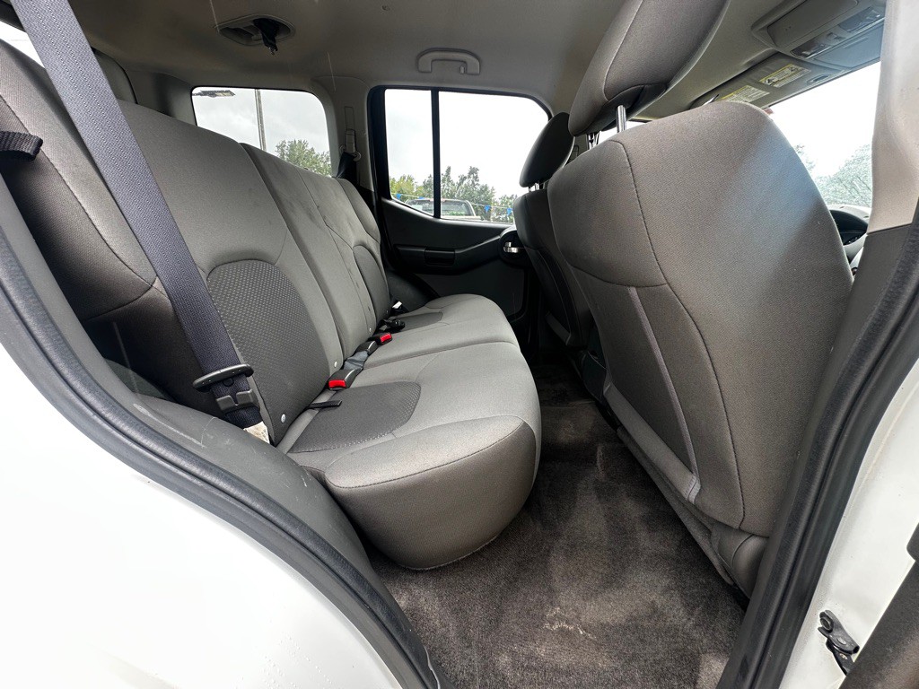 2014 Nissan Xterra Image 40