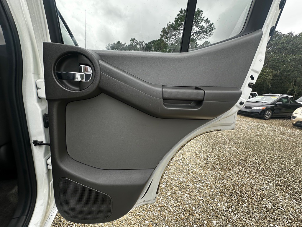 2014 Nissan Xterra Image 41