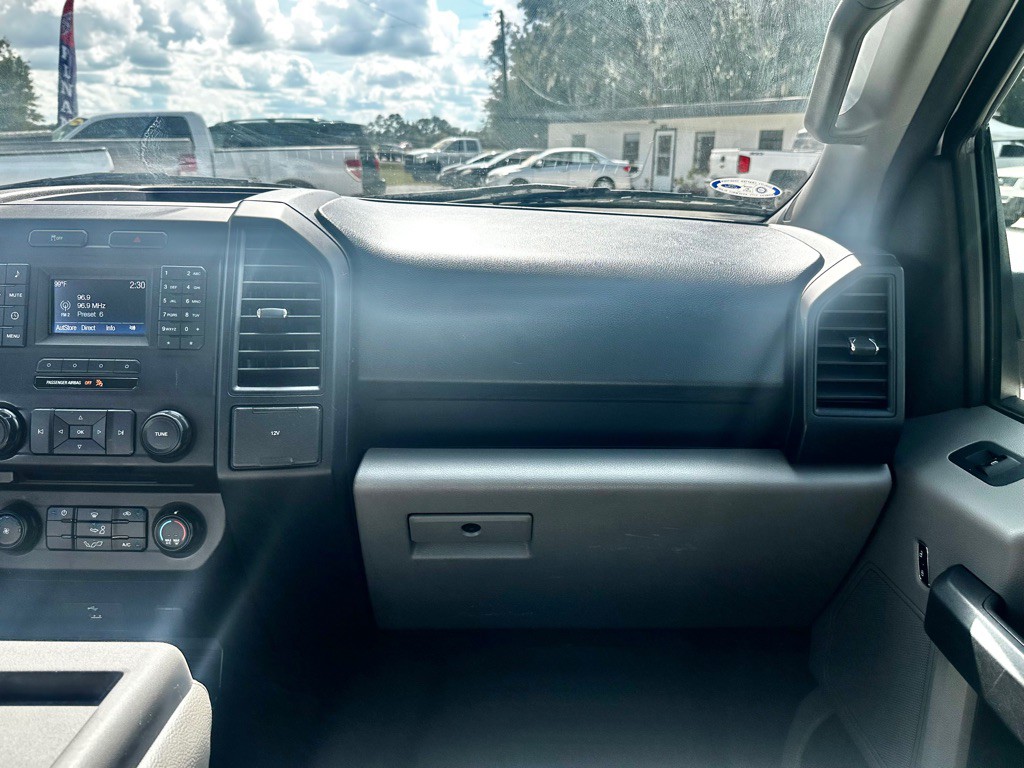 2016 Ford F-150 Image 40