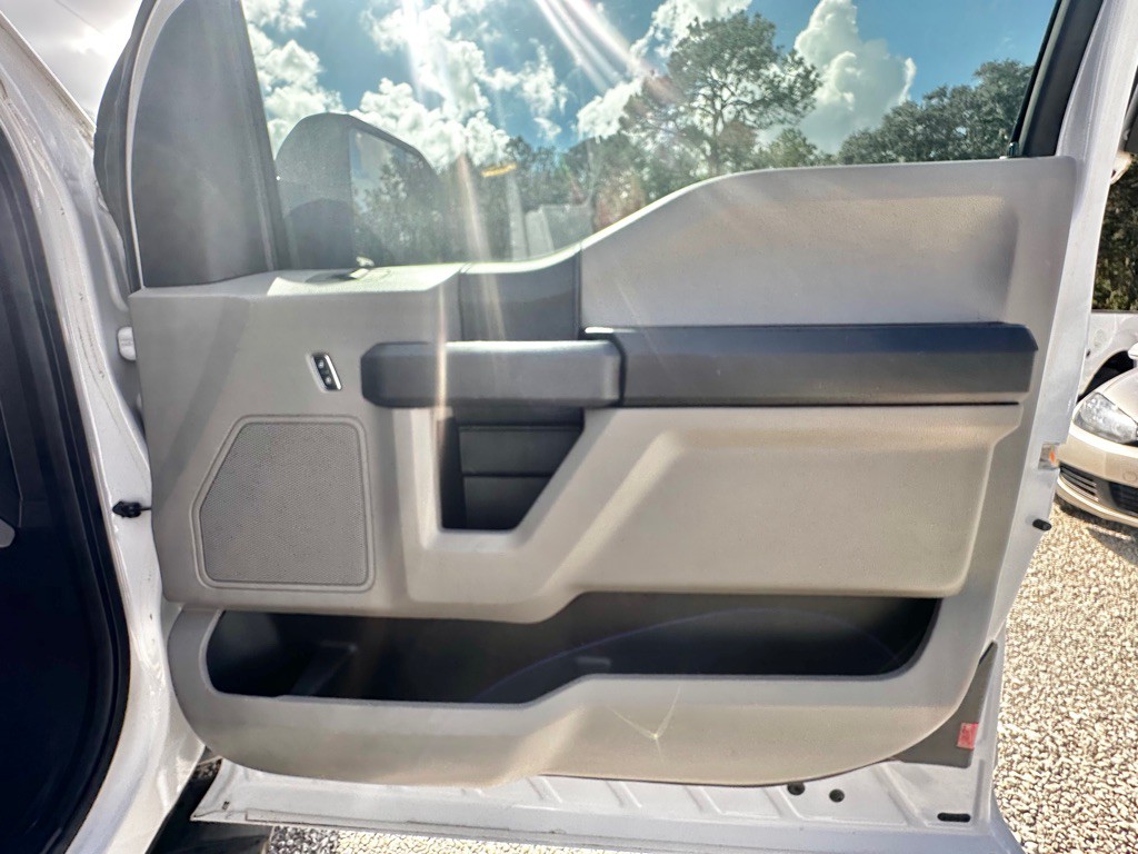 2016 Ford F-150 Image 50