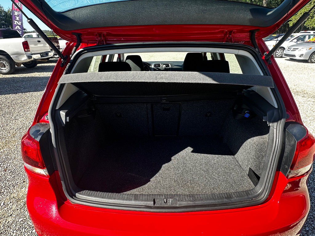 2013 Volkswagen Golf Image 32