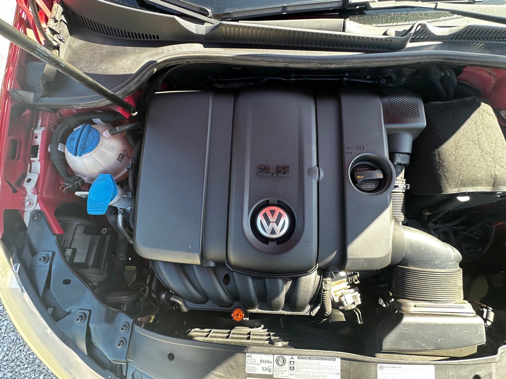 2013 Volkswagen Golf Image 34