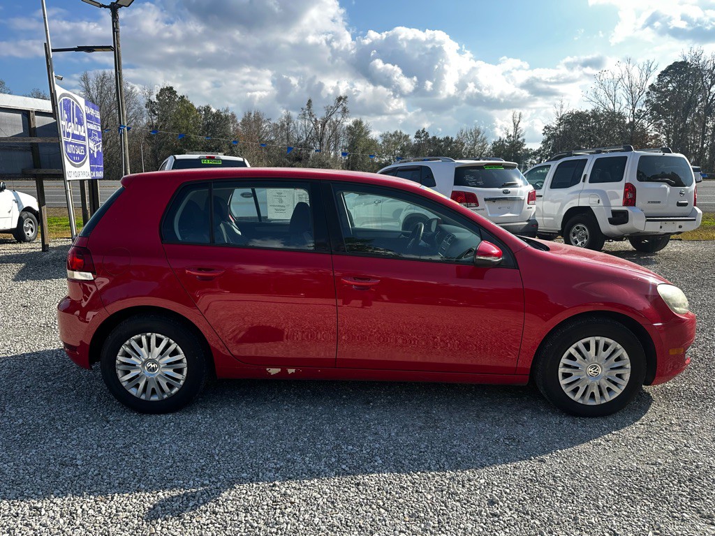 2013 Volkswagen Golf Image 8