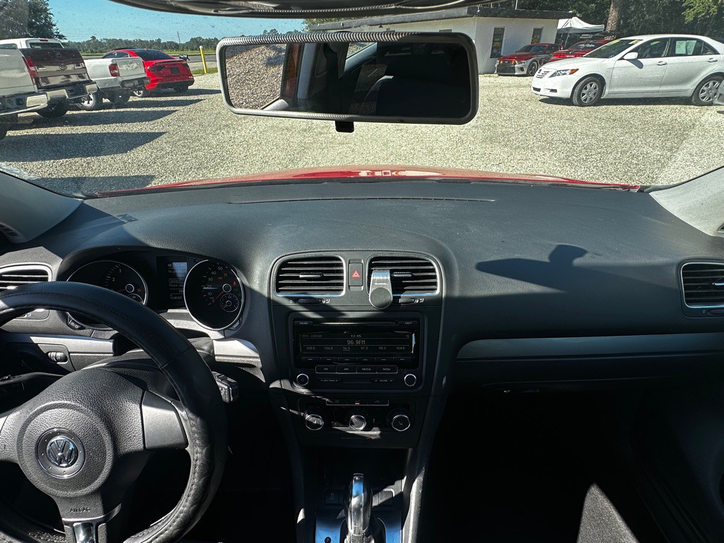 2013 Volkswagen Golf Image 23