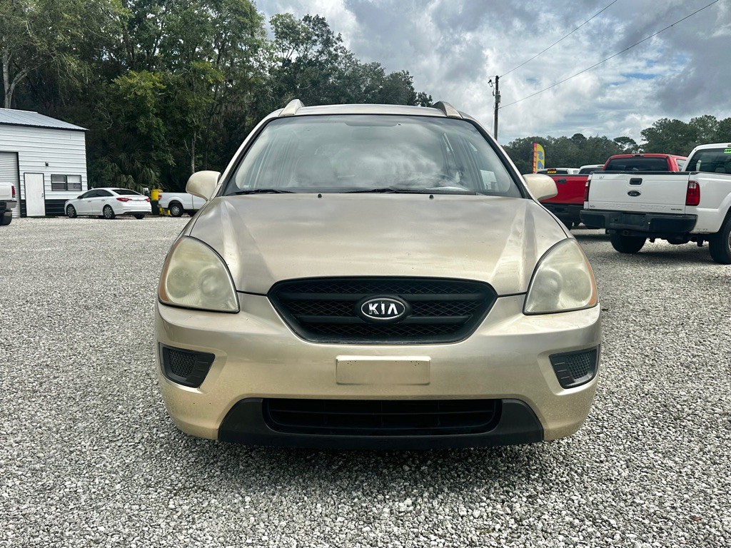 2007 Kia Rondo Image 2