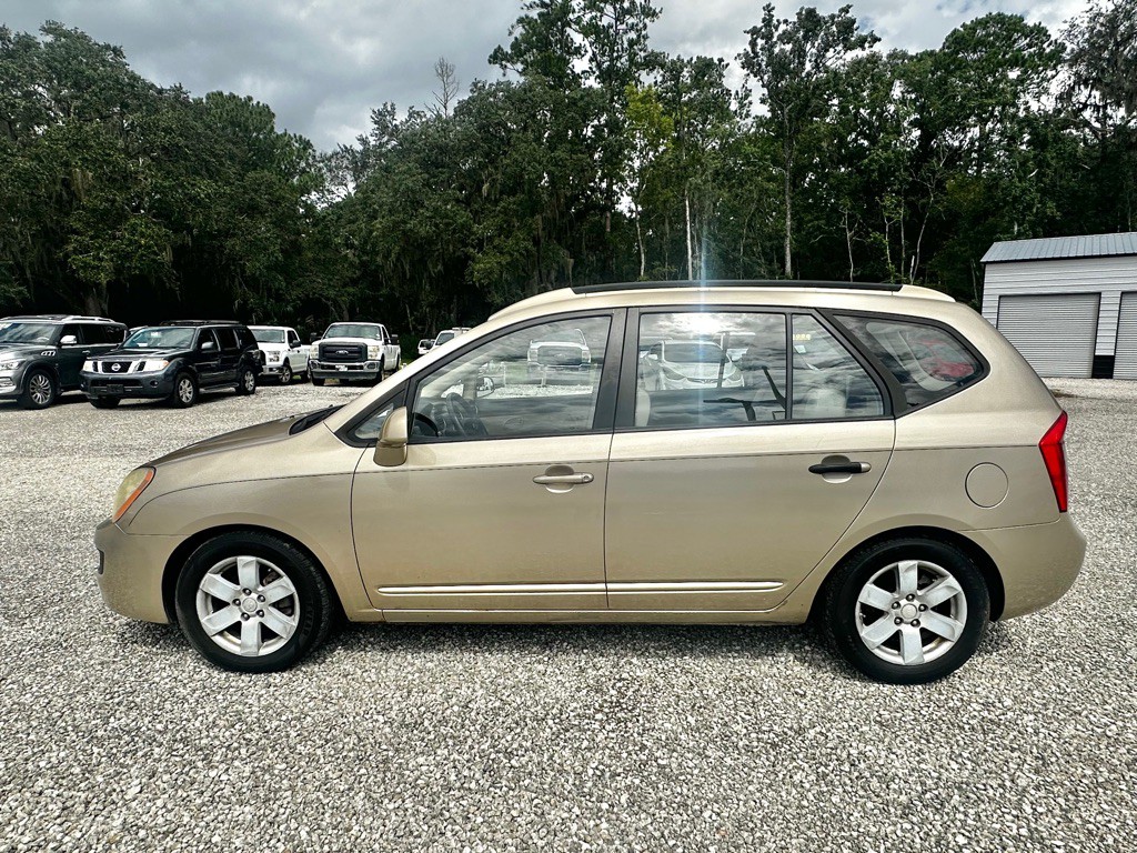 2007 Kia Rondo Image 4