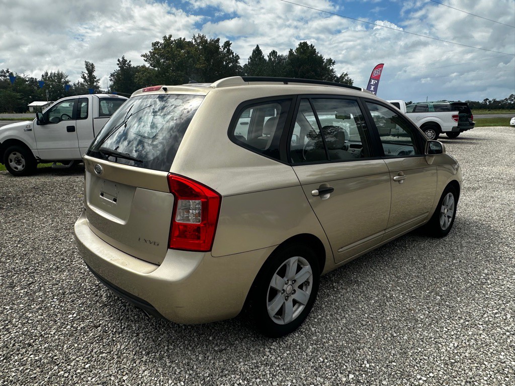 2007 Kia Rondo Image 7
