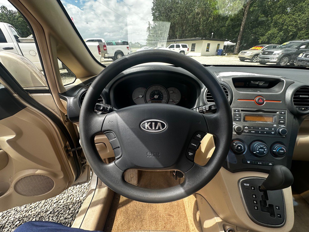 2007 Kia Rondo Image 11