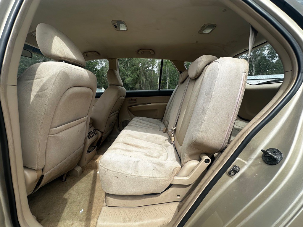 2007 Kia Rondo Image 15