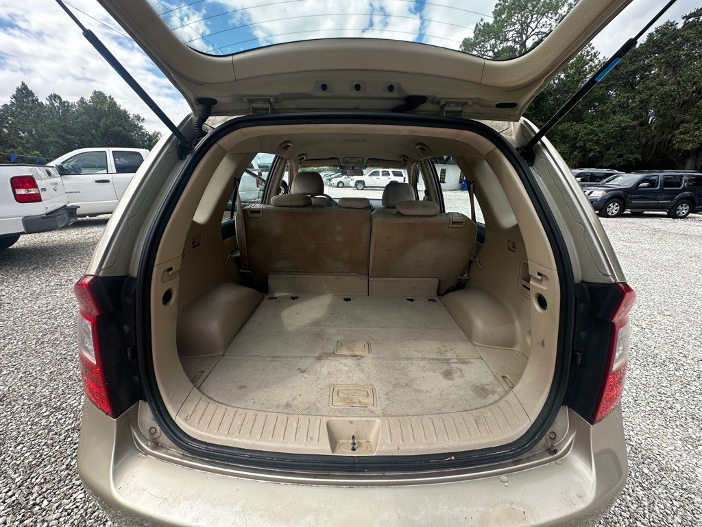 2007 Kia Rondo Image 17