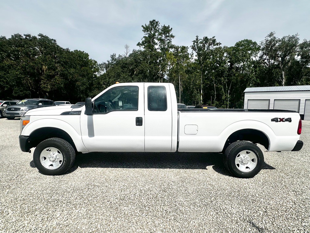 2015 Ford F-250 Image 4