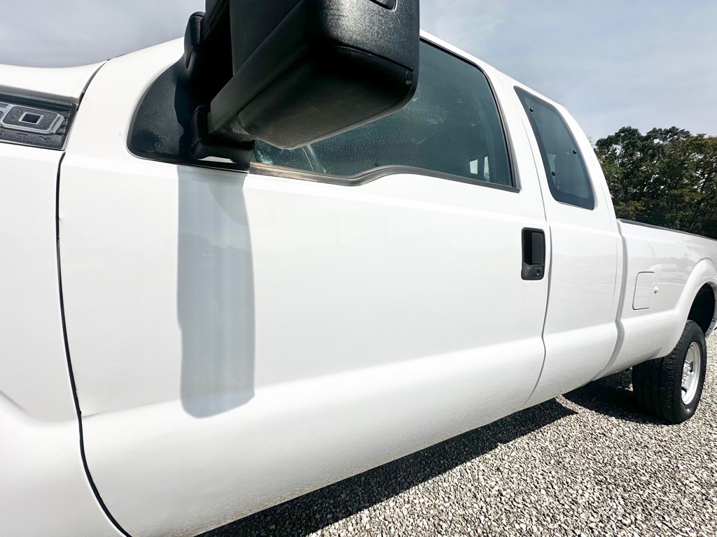 2015 Ford F-250 Image 9