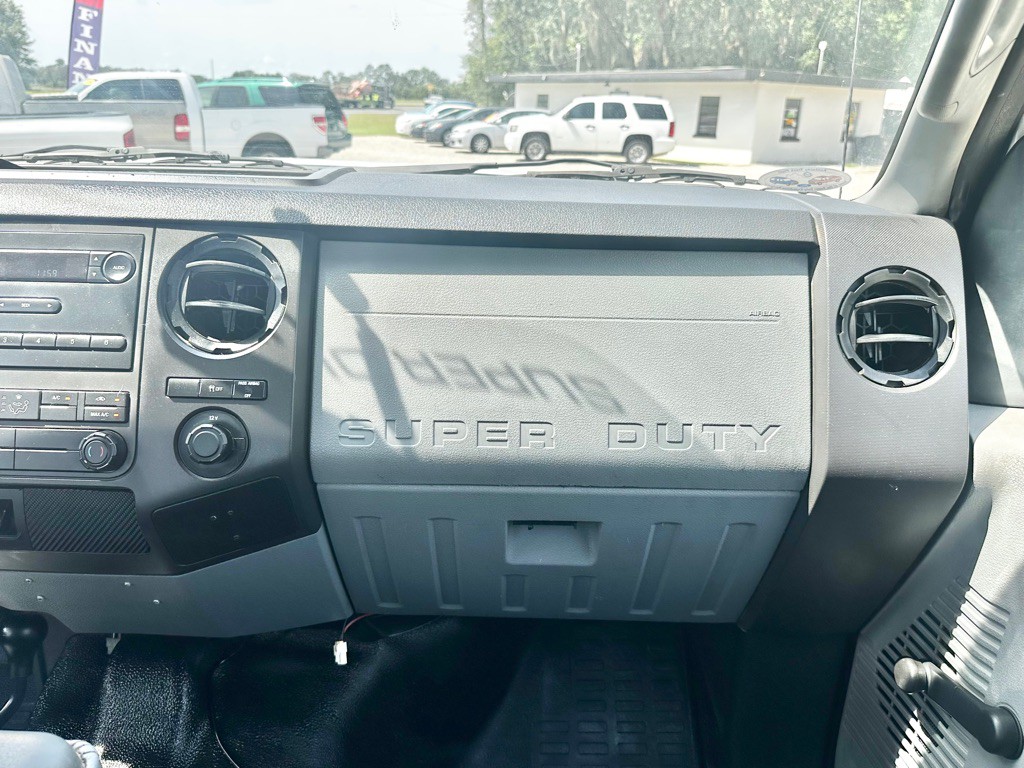 2015 Ford F-250 Image 32