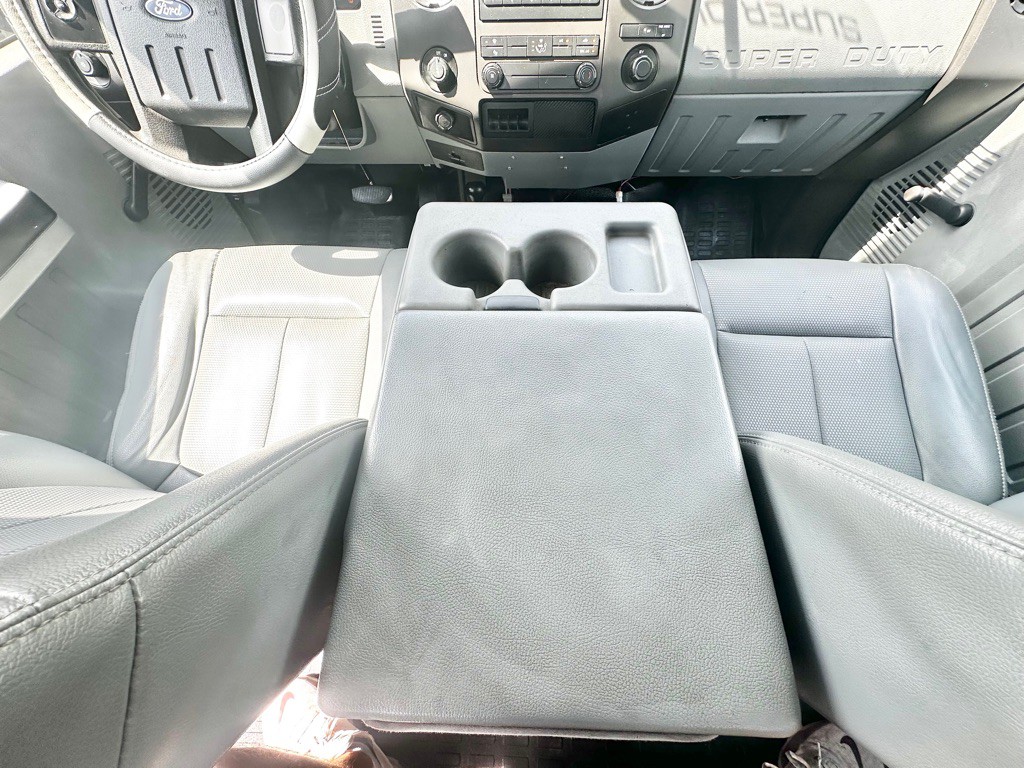 2015 Ford F-250 Image 35
