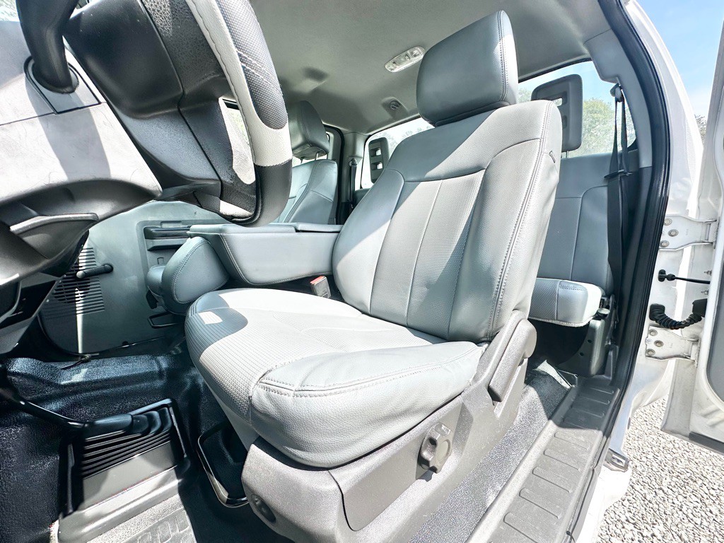 2015 Ford F-250 Image 16