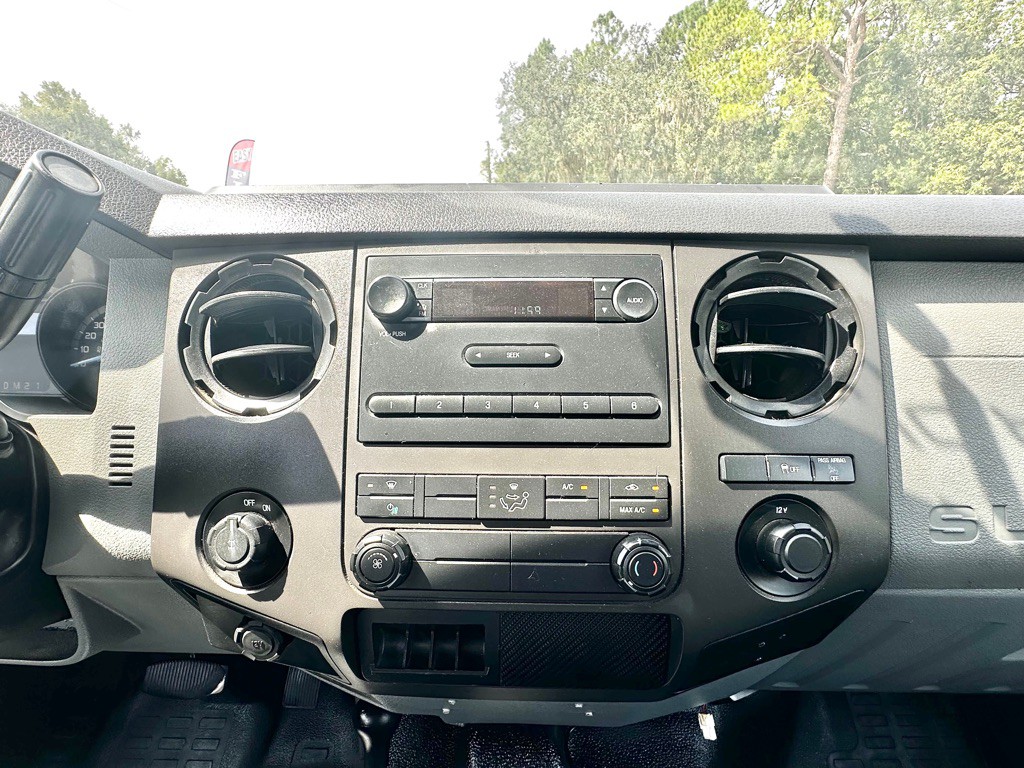 2015 Ford F-250 Image 23