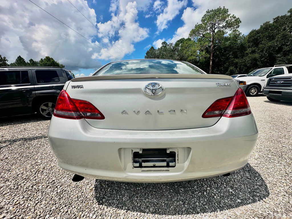 2008 Toyota Avalon Image 7