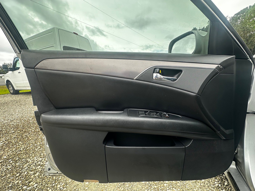 2008 Toyota Avalon Image 16