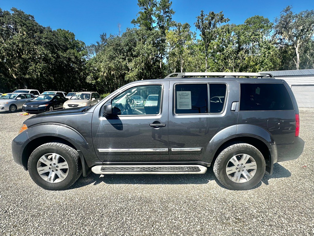 2011 Nissan Pathfinder Image 4