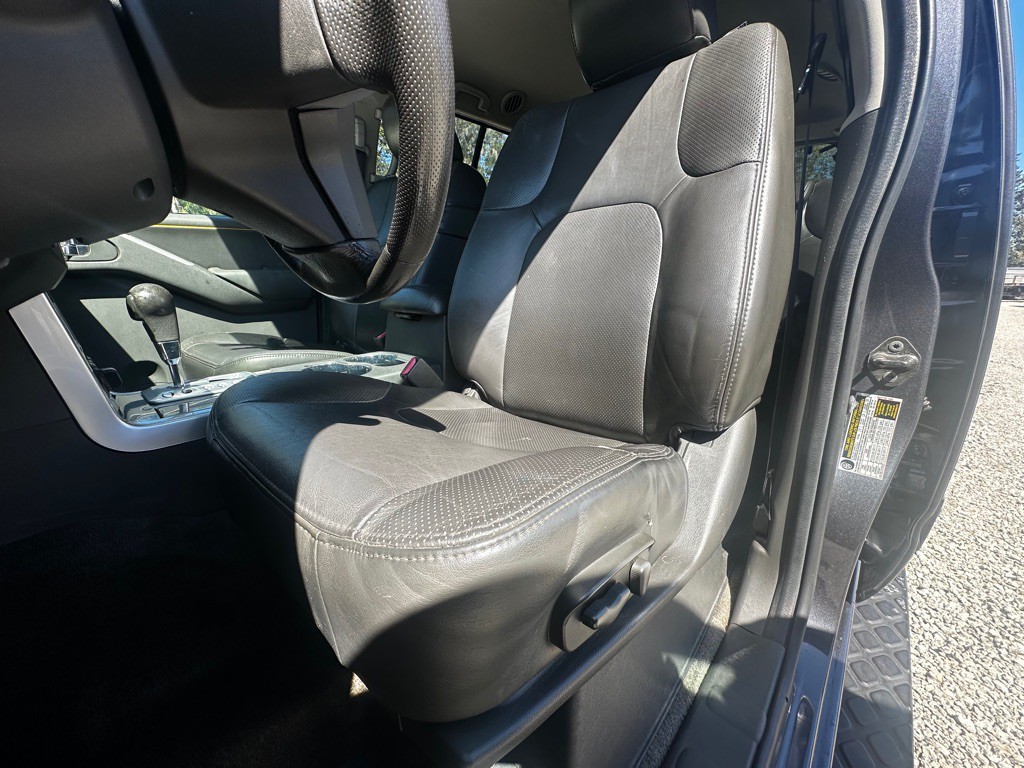 2011 Nissan Pathfinder Image 16