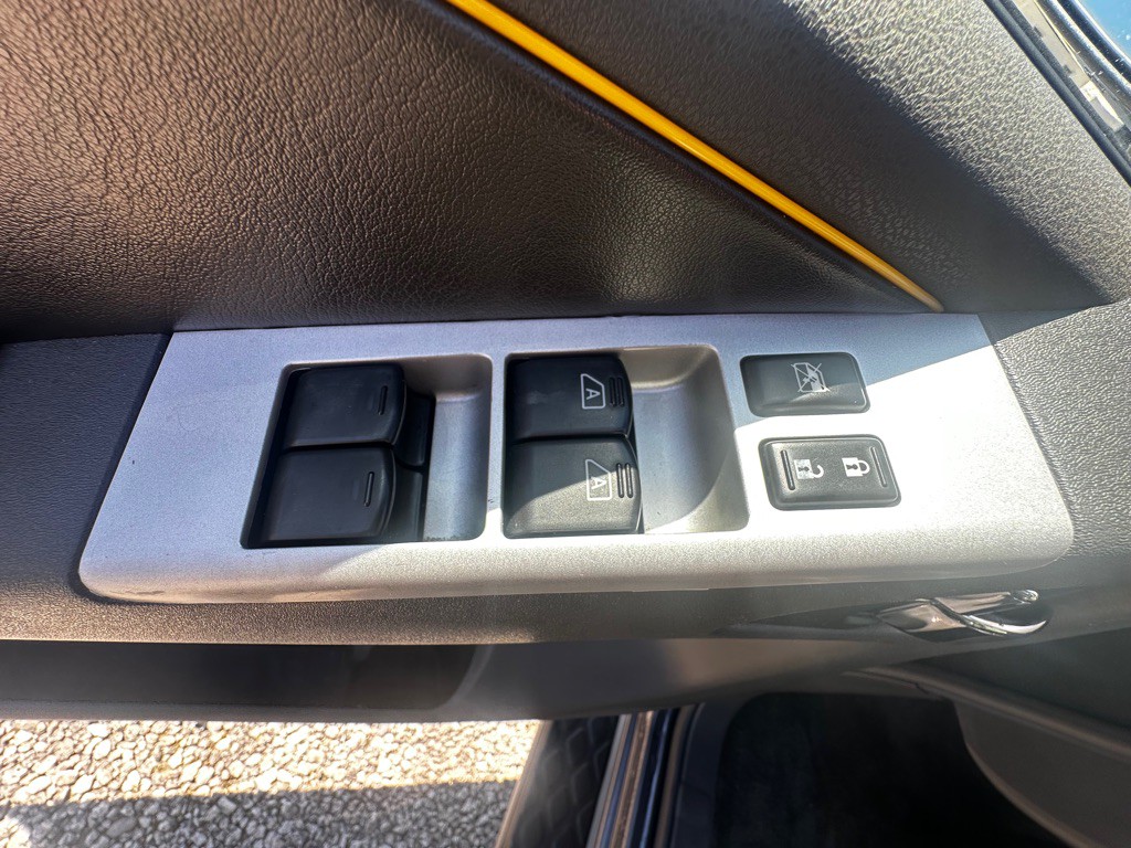 2011 Nissan Pathfinder Image 19