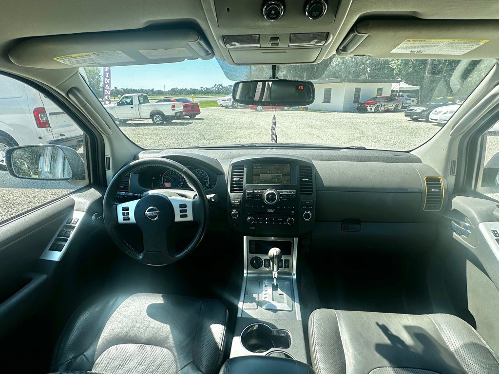 2011 Nissan Pathfinder Image 22