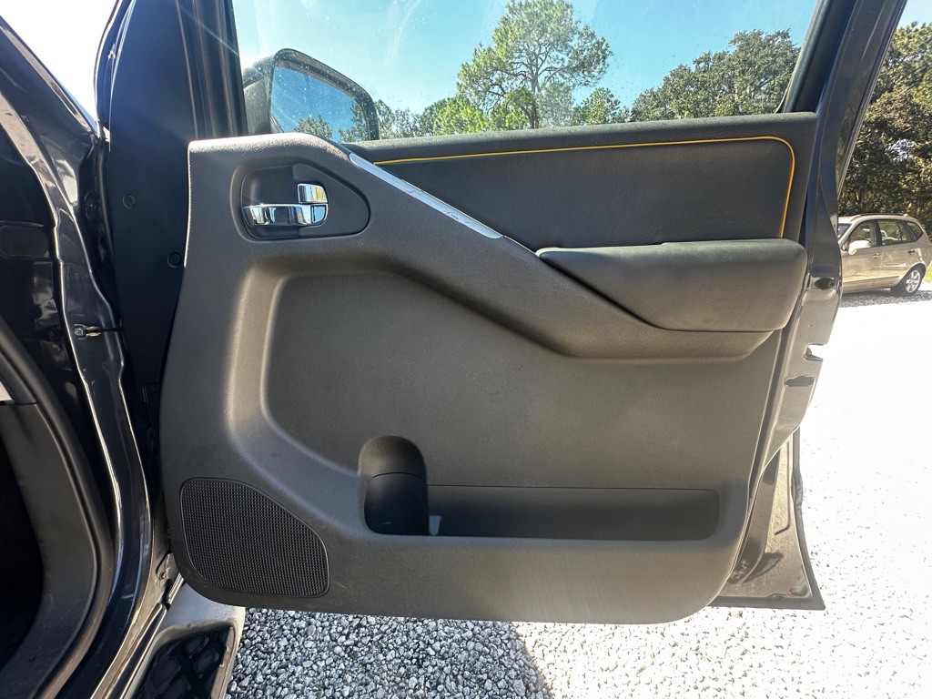 2011 Nissan Pathfinder Image 31