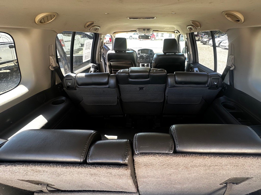 2011 Nissan Pathfinder Image 38