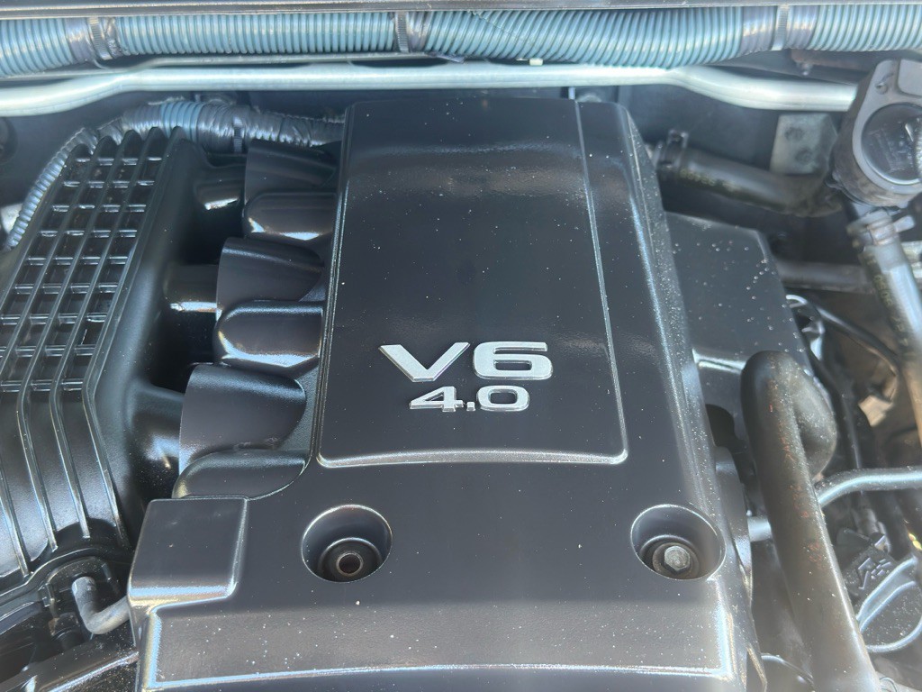 2011 Nissan Pathfinder Image 40