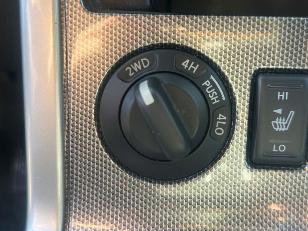 2011 Nissan Pathfinder Image 43