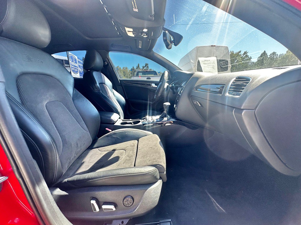 2015 Audi A4 Image 30