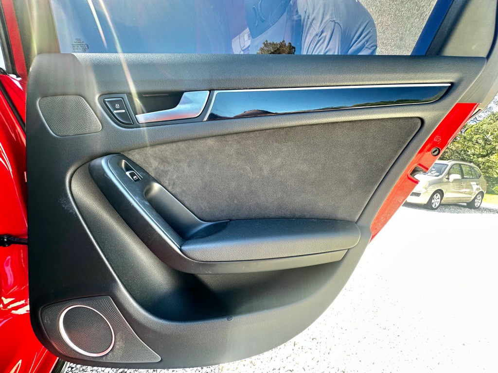 2015 Audi A4 Image 35