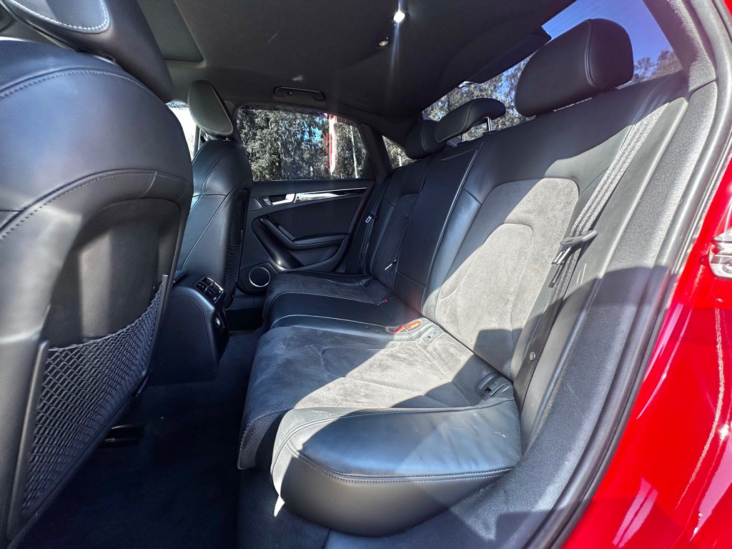 2015 Audi A4 Image 36
