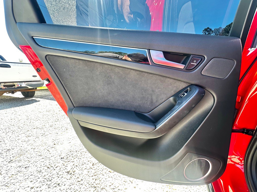 2015 Audi A4 Image 37