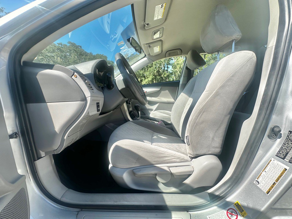 2009 Toyota Corolla Image 16