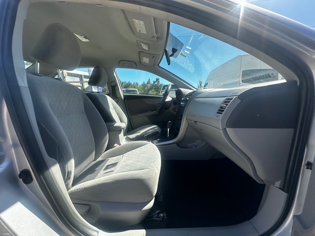 2009 Toyota Corolla Image 29