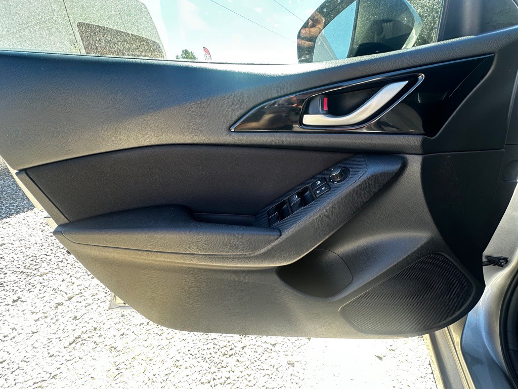 2016 Mazda Mazda3 Image 21