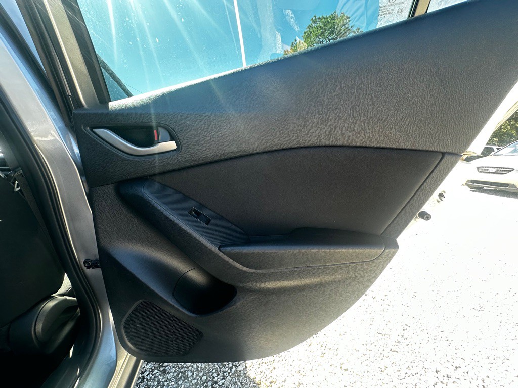 2016 Mazda Mazda3 Image 36
