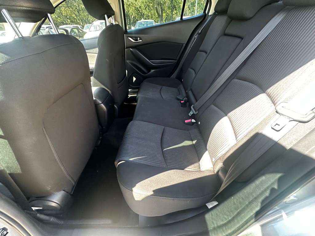 2016 Mazda Mazda3 Image 37