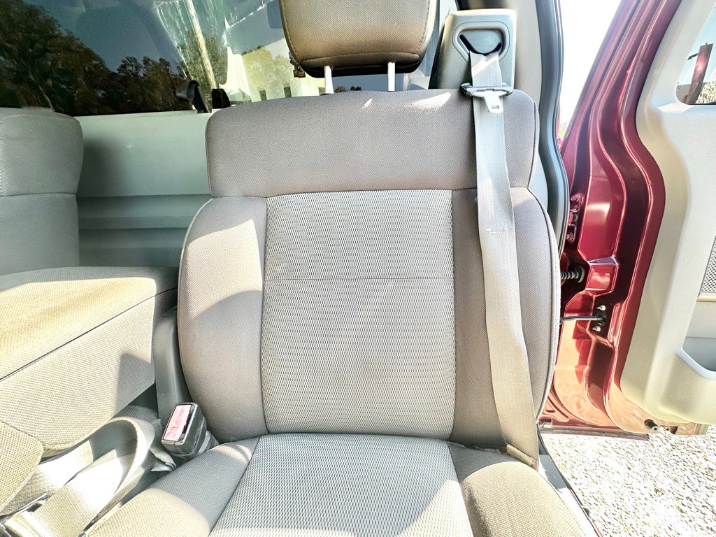 2004 Ford F-150 Image 22