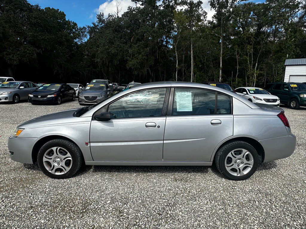 2004 Saturn ION Image 4