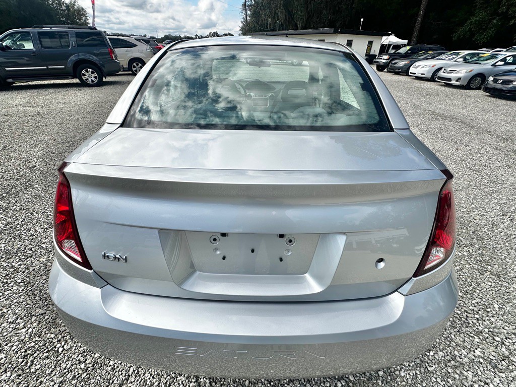 2004 Saturn ION Image 15