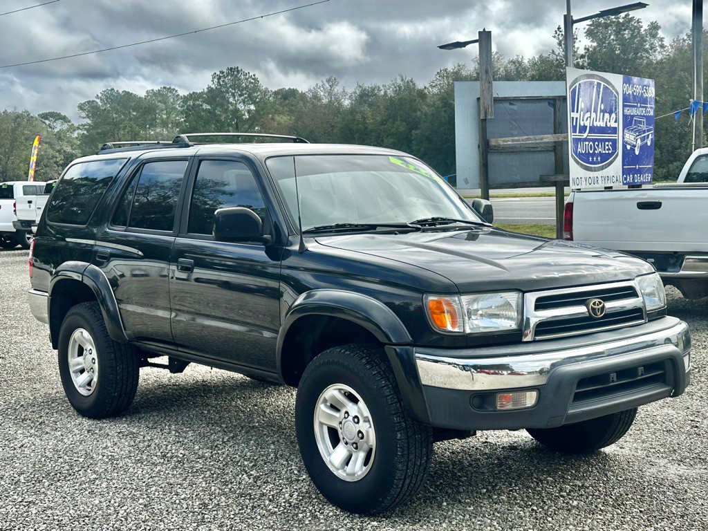 2000 Toyota 4Runner Image 1