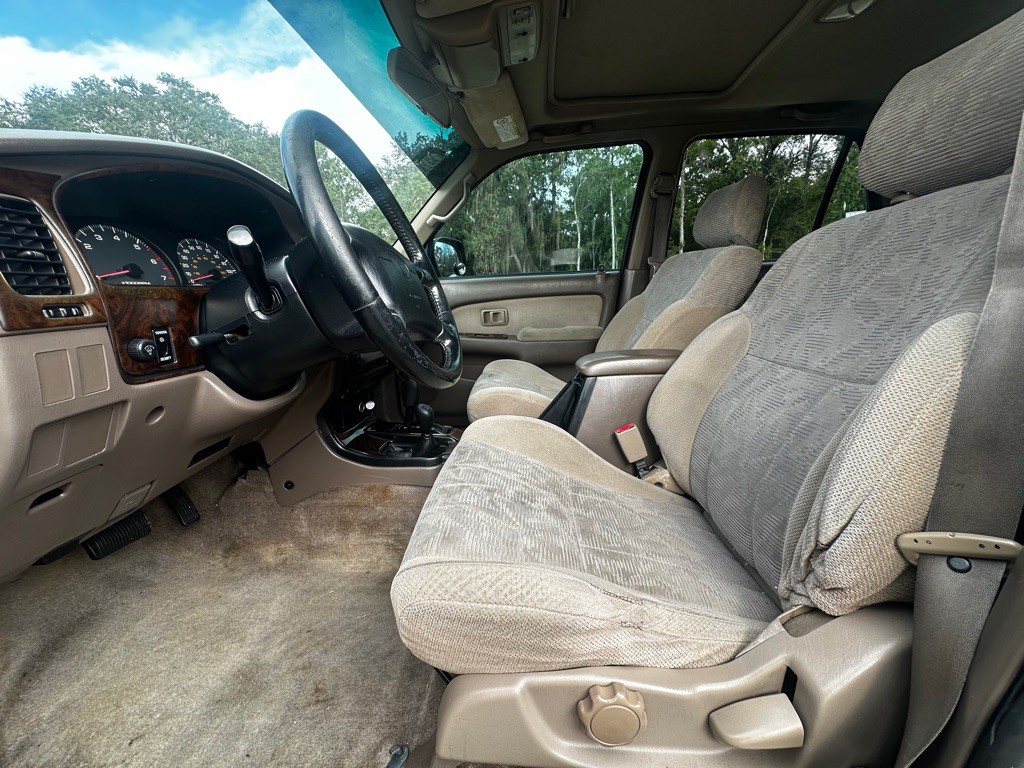 2000 Toyota 4Runner Image 12