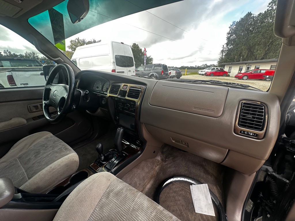 2000 Toyota 4Runner Image 19