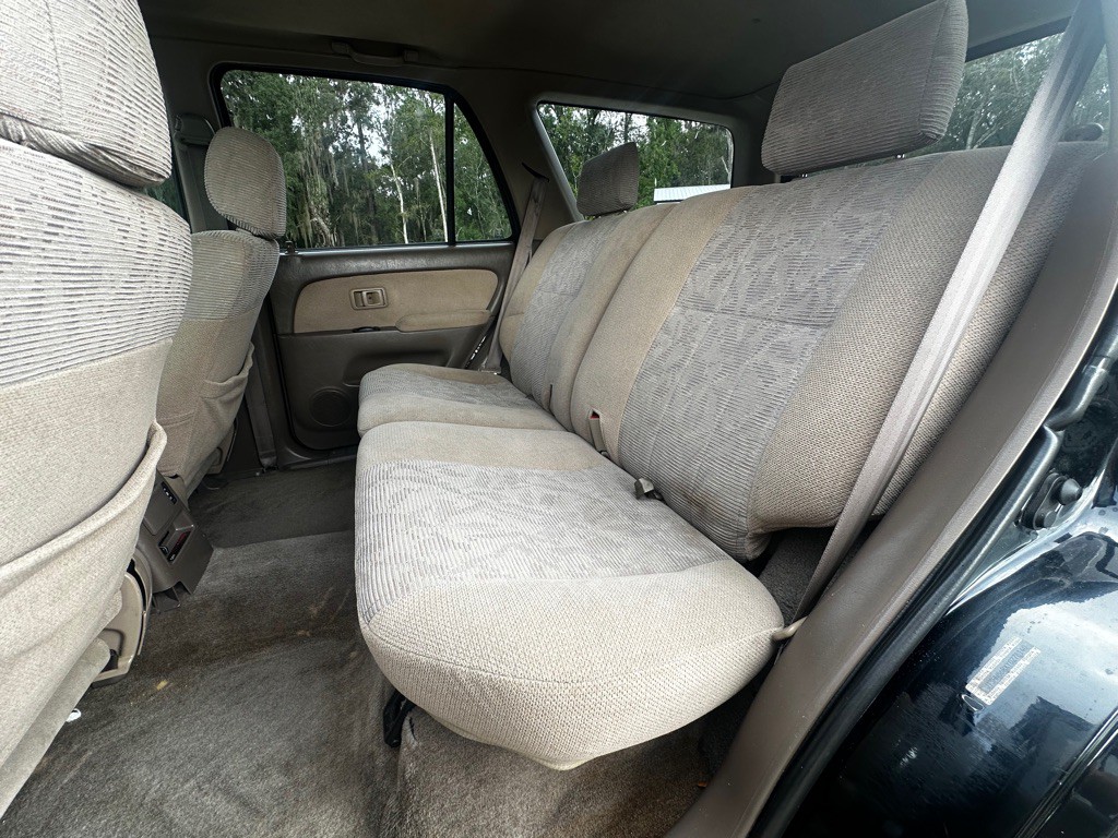 2000 Toyota 4Runner Image 23