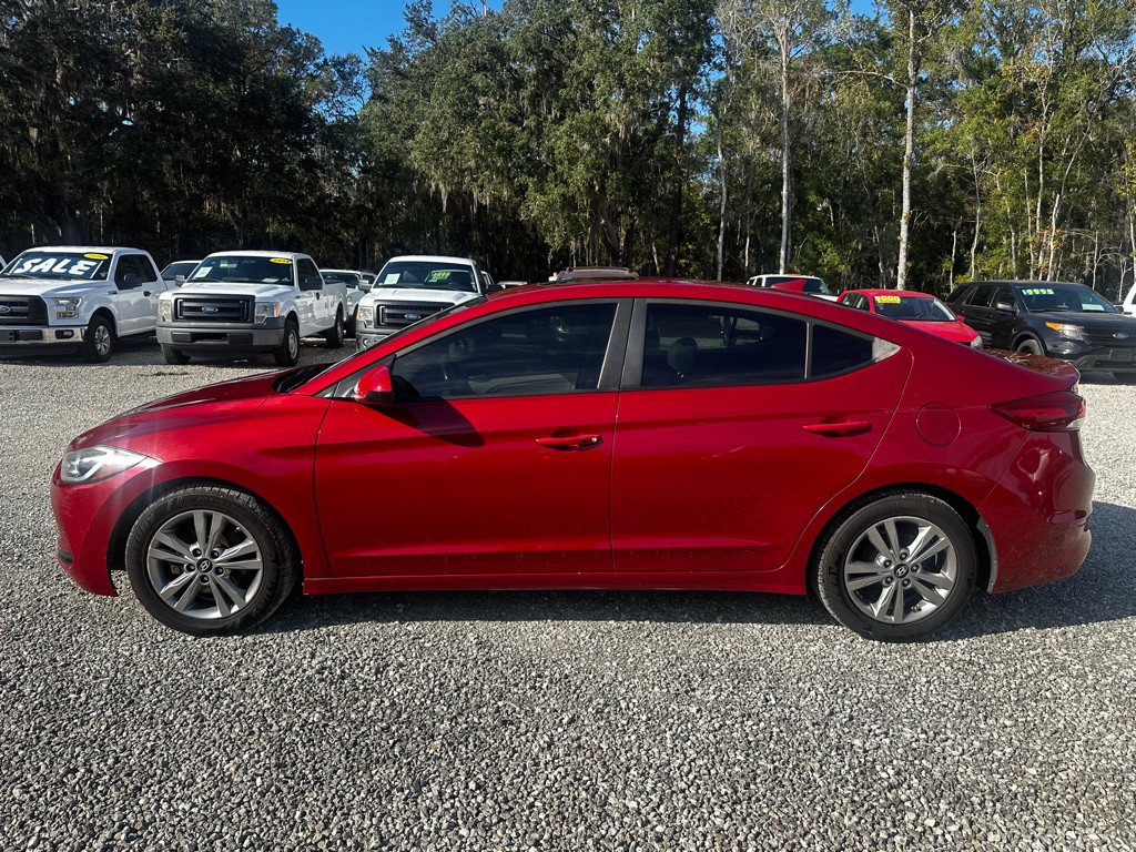 2017 Hyundai Elantra Image 4