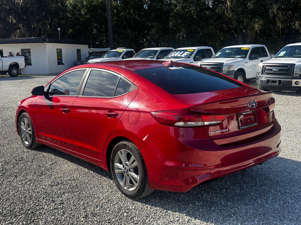 2017 Hyundai Elantra Image 5