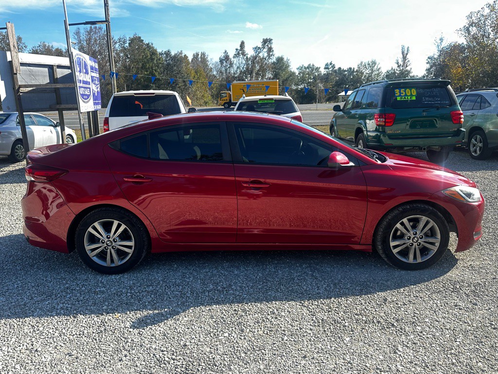 2017 Hyundai Elantra Image 8